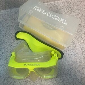 Integra Scuba goggles. With case